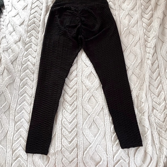 Lulus Black Textured Ruched Leggings - Picture 6 of 6